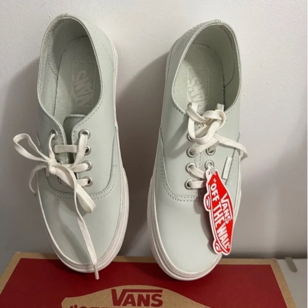 BNIB- Vans Authentic Genuine Leather Light/Mint Green Shoes (M4/W5.5)